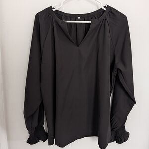 Women's Black Long-Sleeve Peasant Blouse